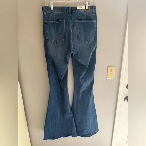Judy Blue Jeans Women’s SZ 11/30 Pull On High Waist Flare Medium Wash Stretch - Picture 5 of 12